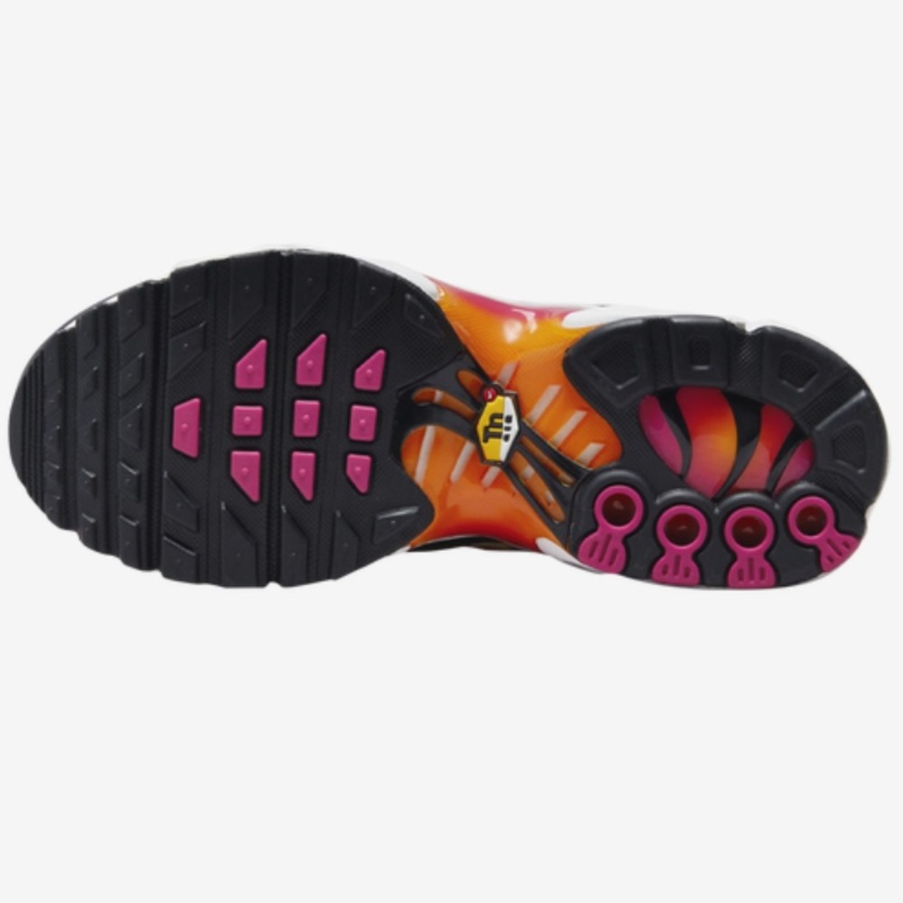 Nike Air Max Plus Running Shoes - Picture 8 of 9